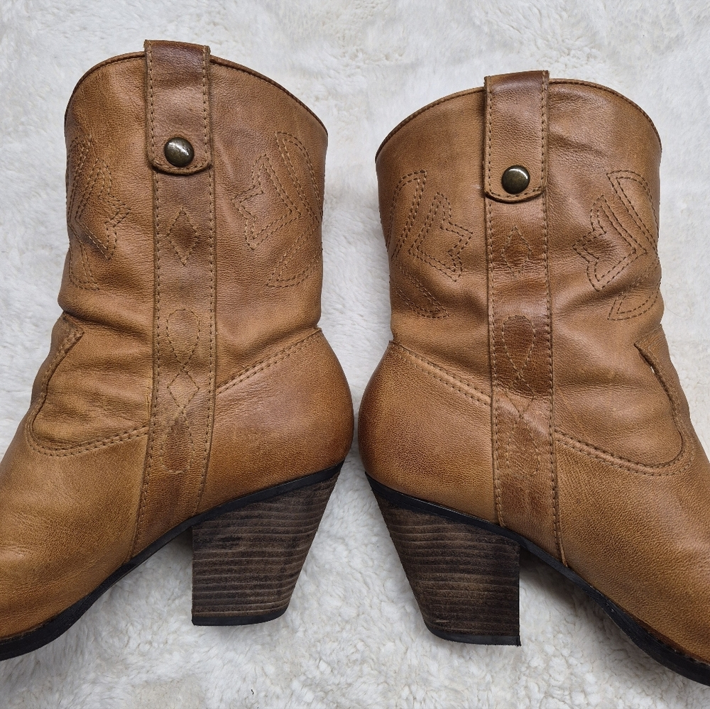 Gianni Bini Western Boots Camel Brown Leather Size 10 (Small/Narrow 9.5) READ - Picture 3 of 13
